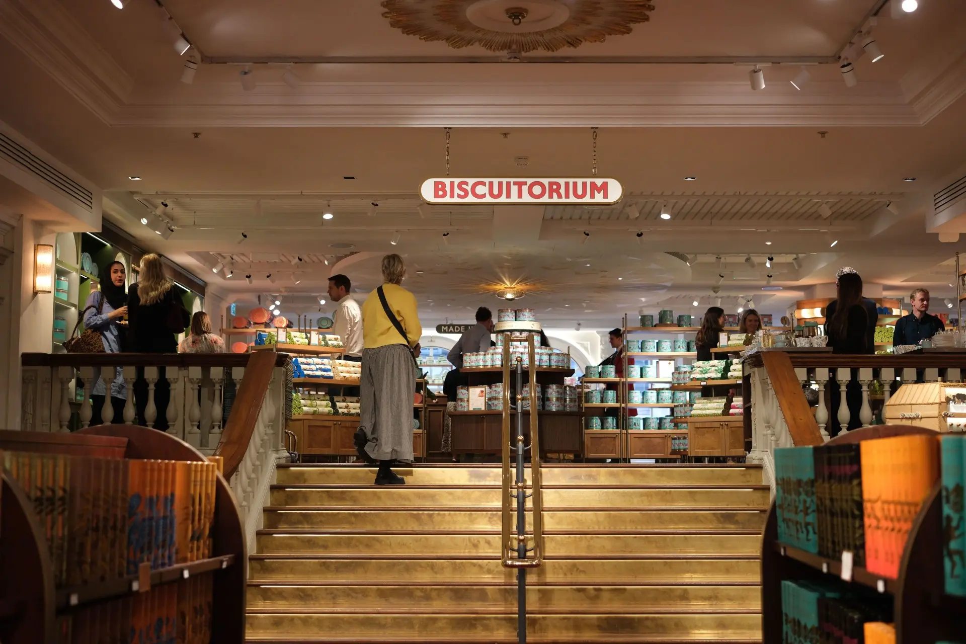 DLMDD designs Fortnum & Mason ‘Biscuitorium’ sensory identity